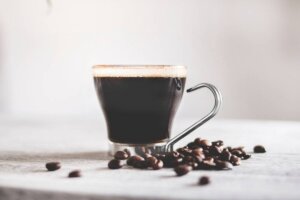coffee caffeine causes tinnitus